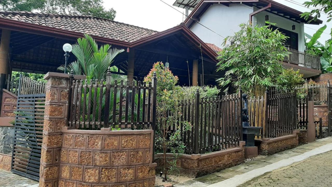 Loveena By H.S. Restaurant & Guest Tangalle Buitenkant foto