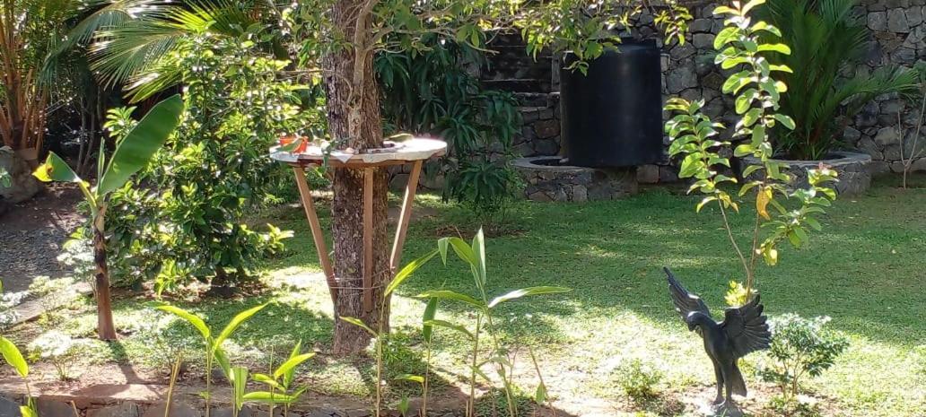 Loveena By H.S. Restaurant & Guest Tangalle Buitenkant foto